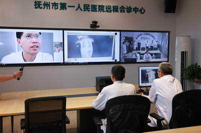 線上問診，線下關(guān)懷 政府開放日引領(lǐng)健康新路徑
